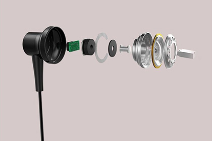 Design of DSP Intelligent Active Noise Canceling Headphones